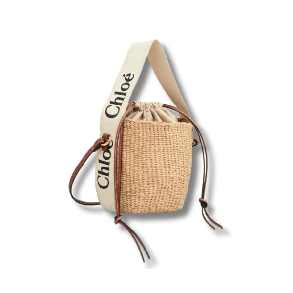 SMALL WOODY BASKET IN NATURAL FIBERS